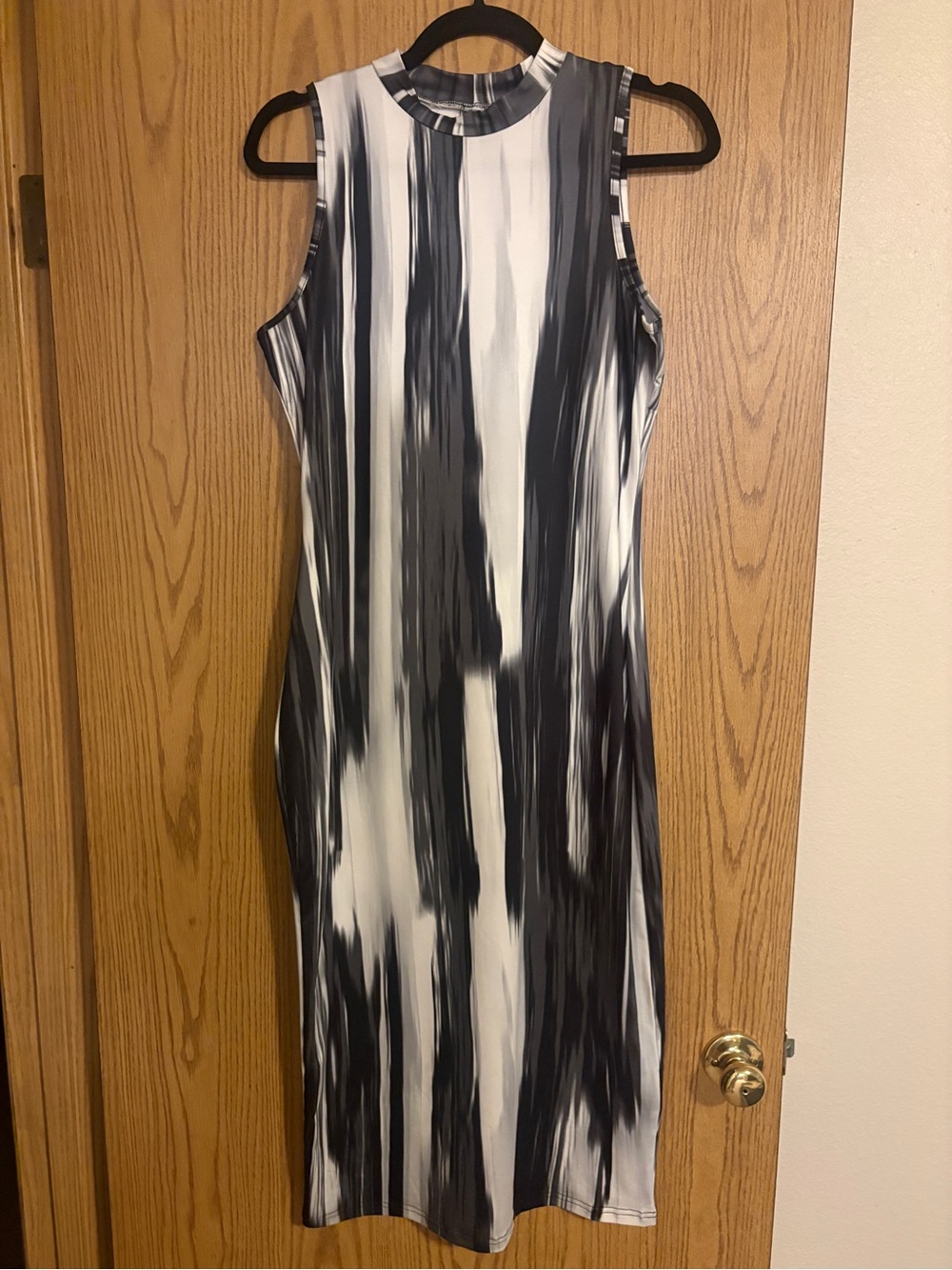 SHEIN Black & White Vertical Stripe Sleeveless Midi Dress